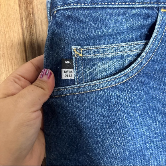 Carhartt FR mens Blue Denim Jeans size 40x32 - Picture 2 of 7